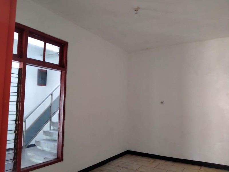 Disewakan Ruang Usaha Strategis 2 Lantai di Ring Road Utara Sleman Ideal untuk Kantor & Bisnis, Maguwoharjo, Depok, Sleman