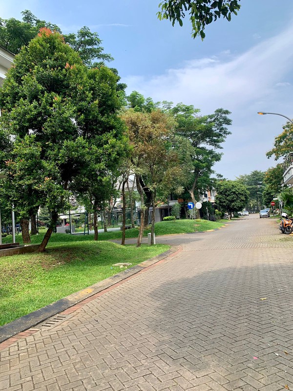 Rumah Bagus Siap Huni dan Asri di Discovery Fiore, Sektor 9, Bintaro Jaya