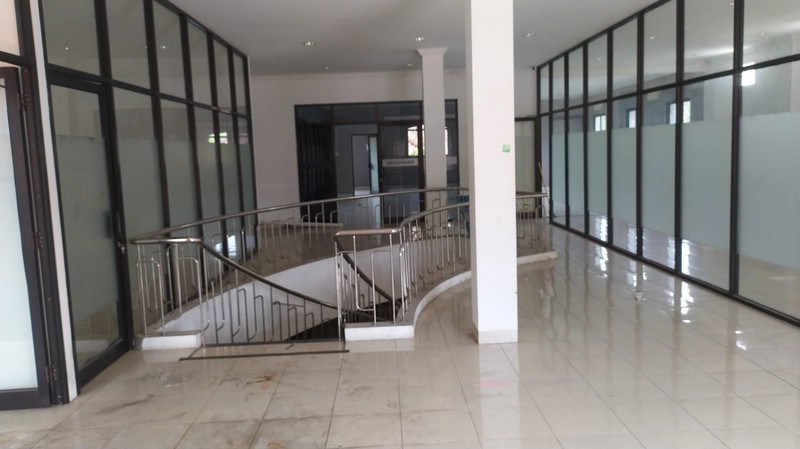 Ruko 2 Lantai Lokasi Strategis di Jalan Raya Magelang - Yogyakarta 