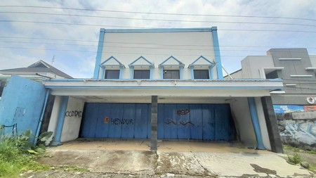 Ruko 2 Lantai Lokasi Strategis di Jalan Raya Magelang - Yogyakarta 