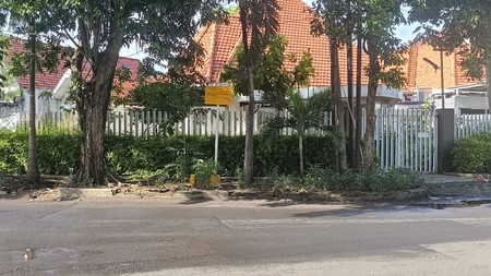 Dijual Rumah VINTAGE ESTETIK Jalan Wr Supratman Surabaya Pusat