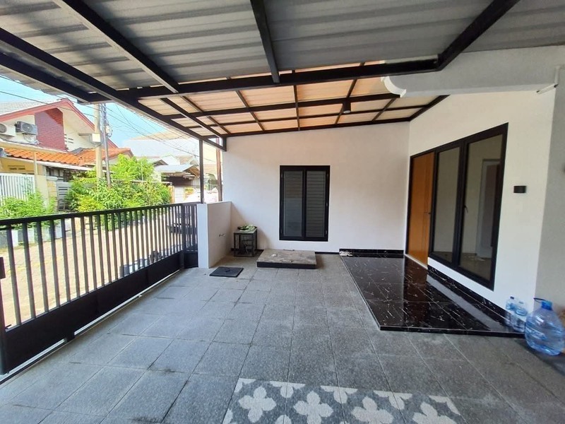 DIJUAL RUMAH BARU WIGUNA MURAH SURABAYA