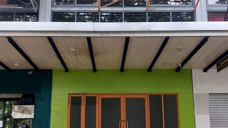 Ruko 2 Lantai lingkungan Commersil cocok untuk Usaha di Bintaro