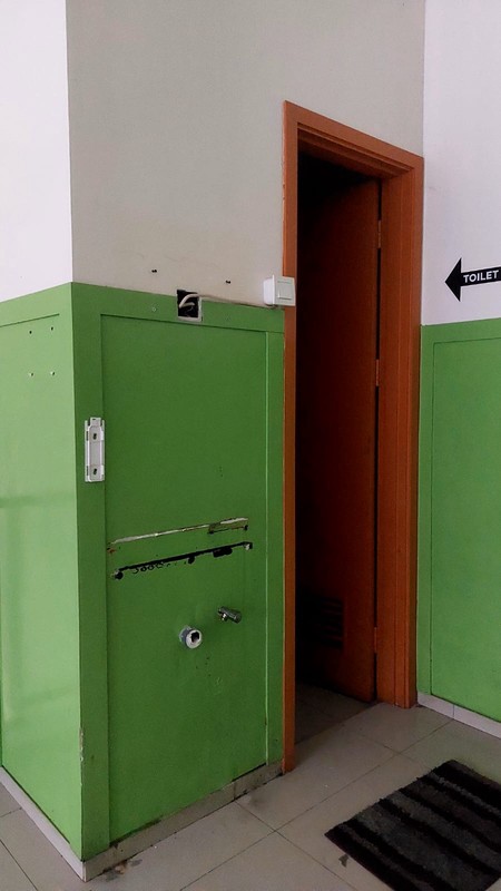 Ruko 2 Lantai lingkungan Commersil cocok untuk Usaha di Bintaro