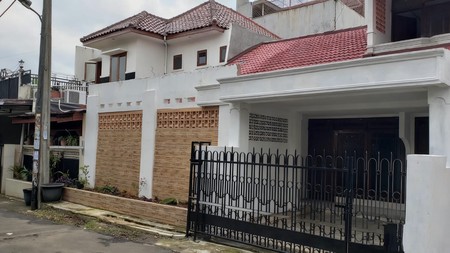 Rumah di Pamulang I Sudah Renovasi 