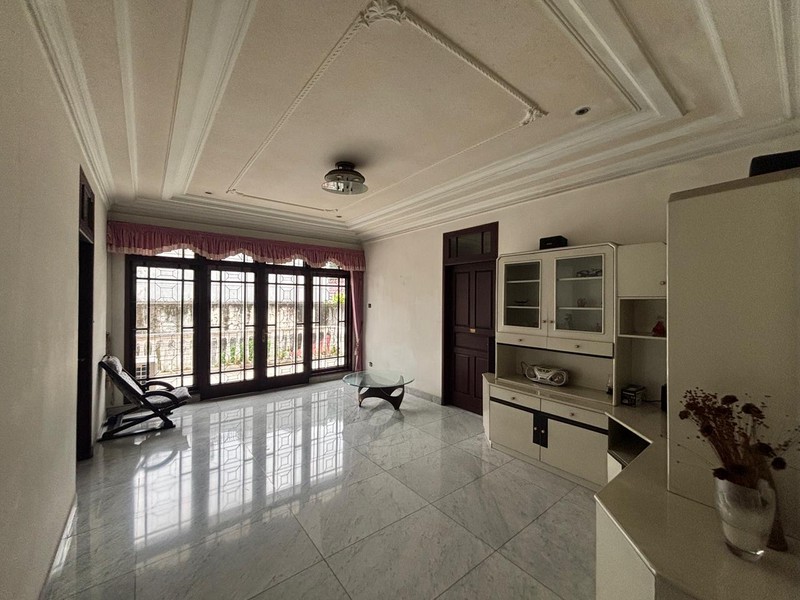 Rumah mewah luas  520 m² di prime area Menteng, bentuk tanah kotak,  lokasi dekat Rumah Dinas wapres RI