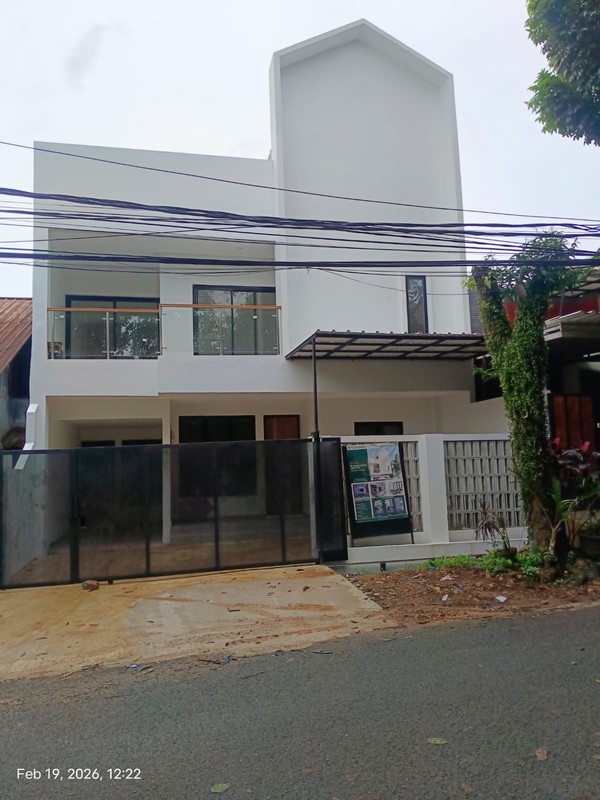 Rumah Baru 2,5 Lantai dalam Perumahan Jagakarsa Jakarta Selatan