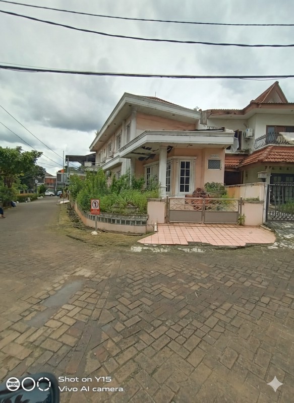 Hunian Strategis 2 Lantai di Jantung Bintaro Sektor 3 di bawah harga pasar