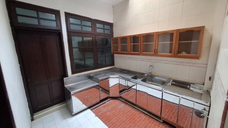 Disewakan Rumah Perum Darmo Villa - Darmo Permai Surabaya Barat - Full Furnished -Dekat Pakuwon Mall, Papaya, Pasar Modern Puncak Permai