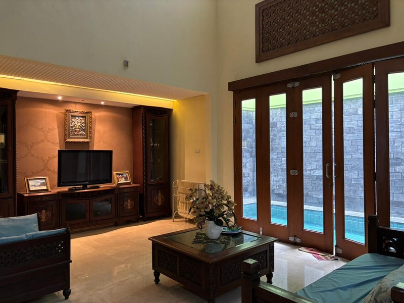 Rumah 2 Lantai Luas Kokoh ada Swimming Pool di Kota Wisata Cibubur 