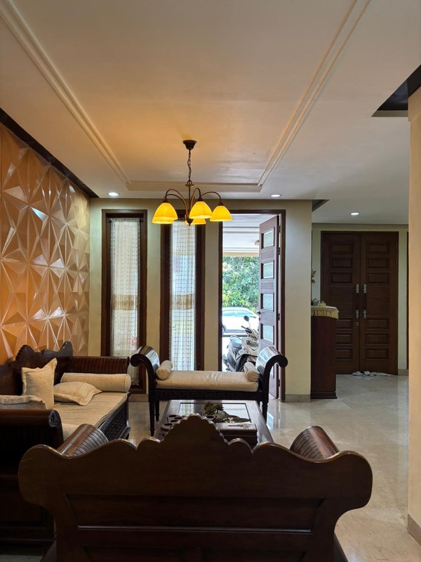 Rumah 2 Lantai Luas Kokoh ada Swimming Pool di Kota Wisata Cibubur 