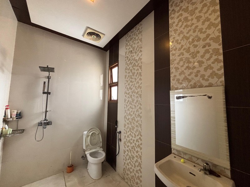 Rumah 2 Lantai Luas Kokoh ada Swimming Pool di Kota Wisata Cibubur 