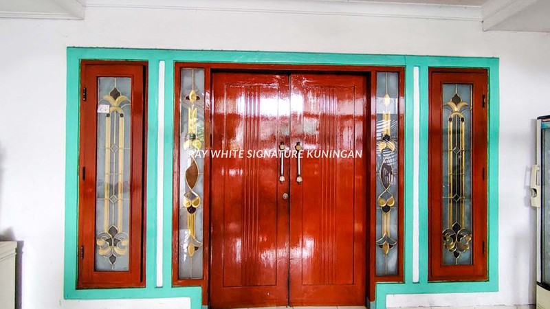 Rumah Lama Terawat di Jalan Jeruk Jagakarsa - Lokasi Strategis, Investasi Menjanjikan!