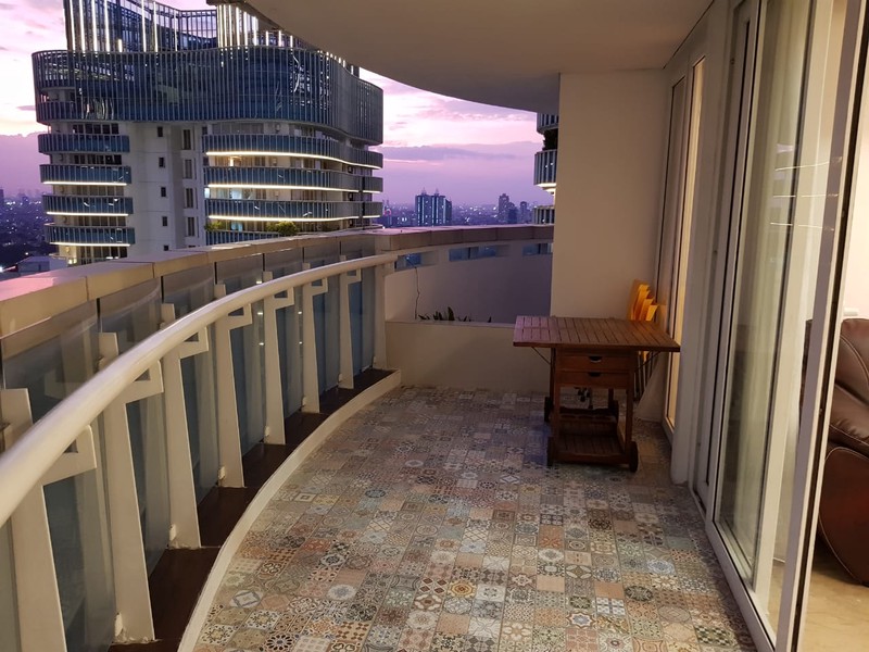 Apartemen Springhill The Royale Tower Bouverdia