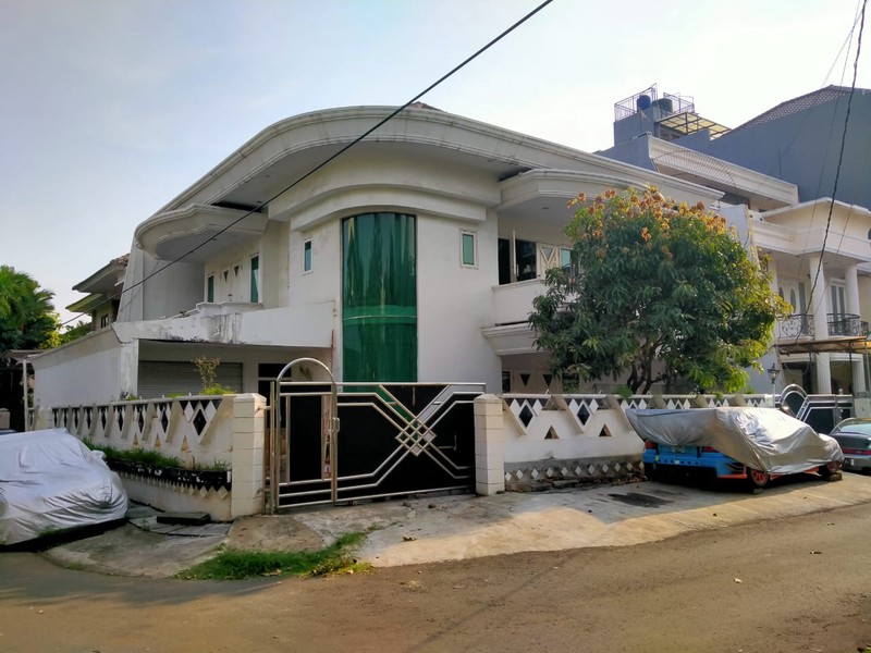 Rumah Hoek Janur Elok