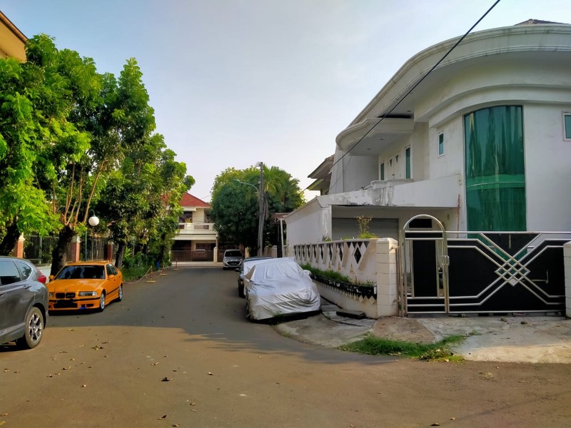 Rumah Hoek Janur Elok