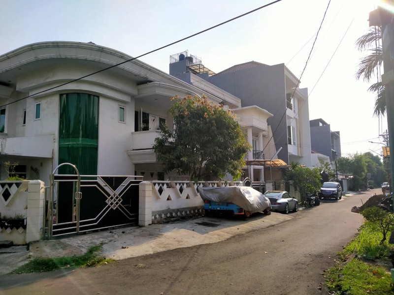 Rumah Hoek Janur Elok