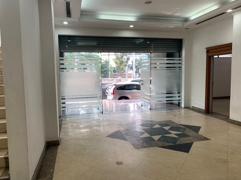 Gedung Stand alone di Cideng, Jakarta Pusat