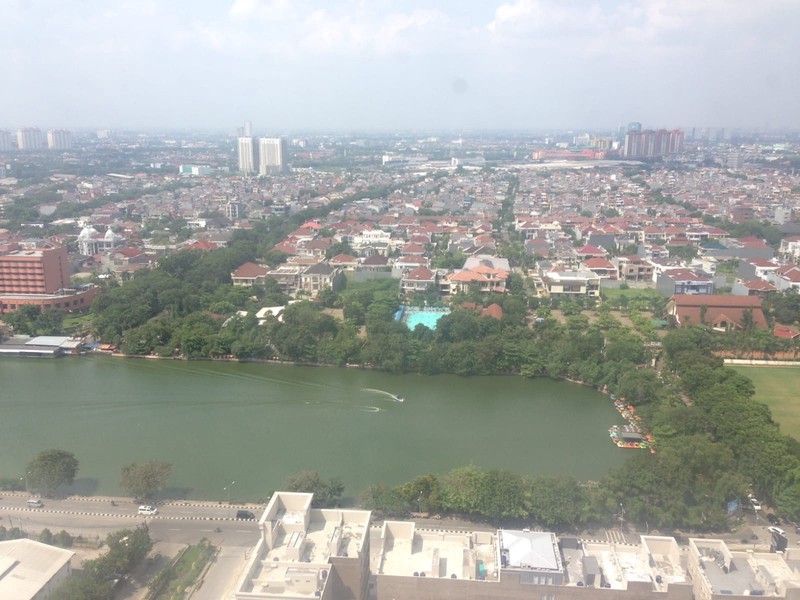 Apartemen Green Lake Sunter, North Park, hadap Selatan, view Danau, 36 m². brand new