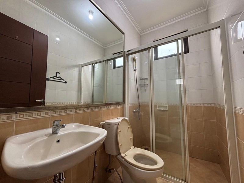 Rumah 2 Lantai Luas Kokoh di Kota Wisata Cibubur 