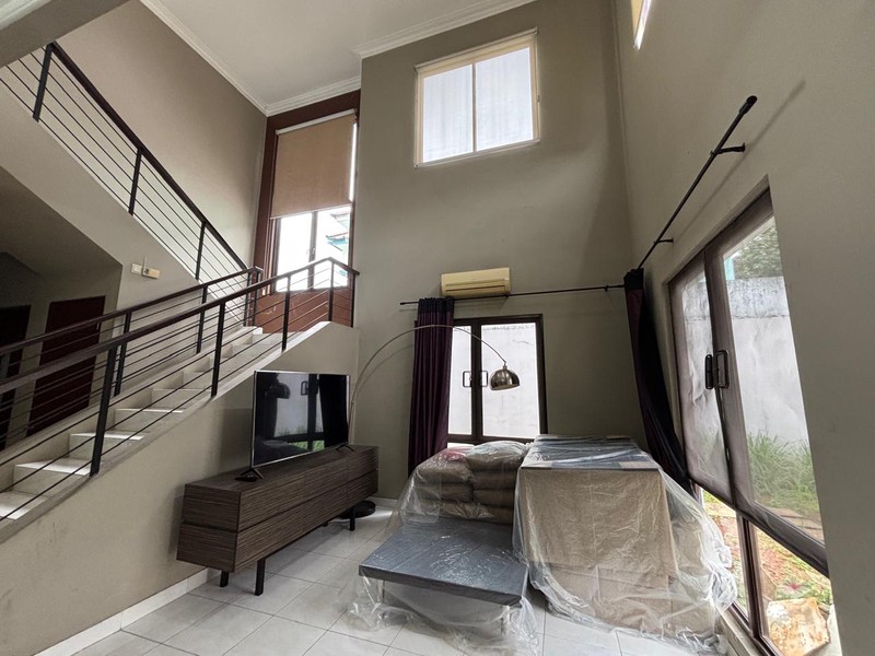 Rumah 2 Lantai Luas Kokoh di Kota Wisata Cibubur 