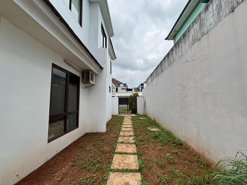 Rumah 2 Lantai Luas Kokoh di Kota Wisata Cibubur 