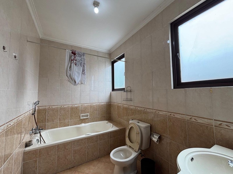 Rumah 2 Lantai Luas Kokoh di Kota Wisata Cibubur 