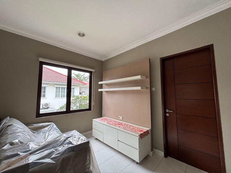 Rumah 2 Lantai Luas Kokoh di Kota Wisata Cibubur 