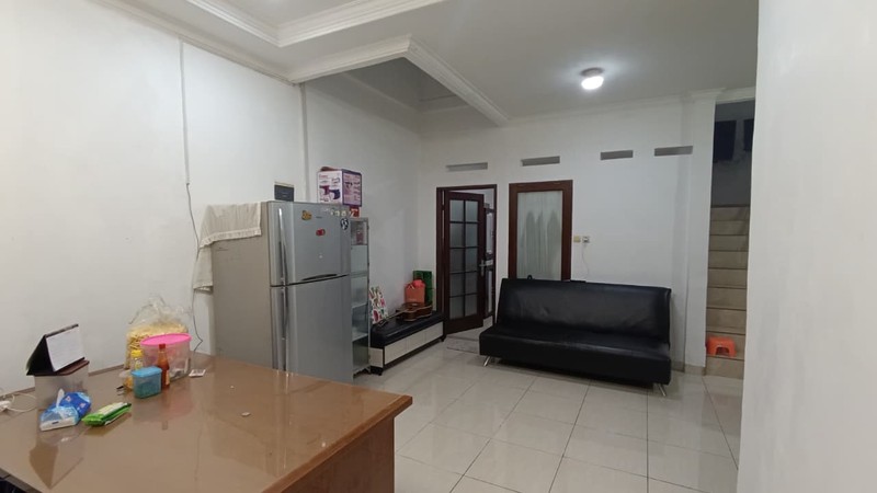 Rumah Luas 5 KT, Ventilasi Bagus di Kotamas Cimahi dan Siap Huni 