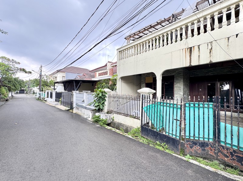 Dijual Rumah 2 Lantai di Pejaten Barat, Jakarta Selatan 