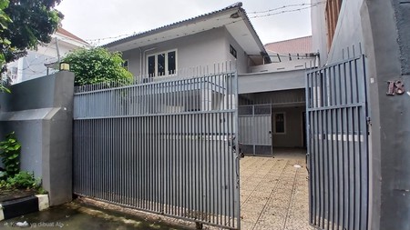 Exclusive Listing Rumah Elegan Terawat +Bangunan Kantor Dilengkapi dengan Kolam Renang di Lingkungan Elite dan Srategis Cikini Jakarta Pusat