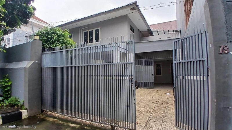 Exclusive Listing Rumah Elegan Terawat +Bangunan Kantor Dilengkapi dengan Kolam Renang di Lingkungan Elite dan Srategis Cikini Jakarta Pusat