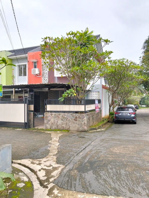 Cluster sentul residence Jl Houston 