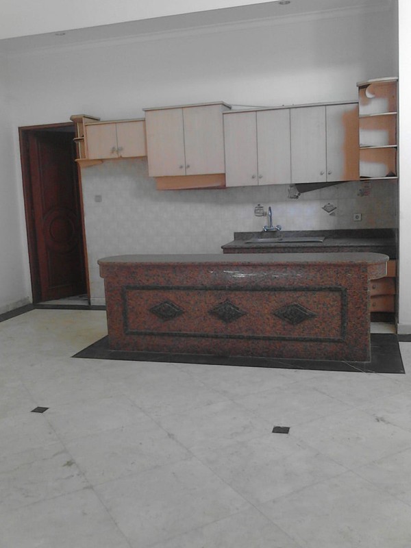 DI JUAL RUMAH lokasi strategis di kemang timur 