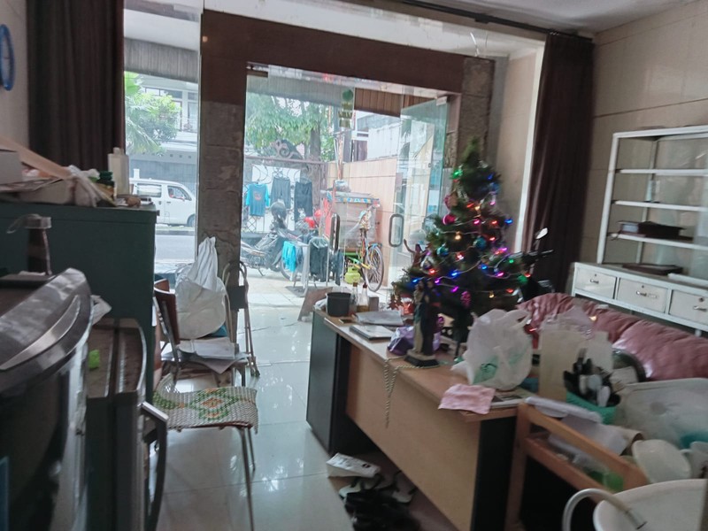 Rumah di Mainroad Gatot Subroto Bandung