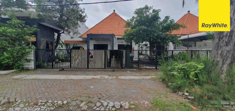 Disewakan Rumah Pusat Kota di Jl Wr Supratman Surabaya