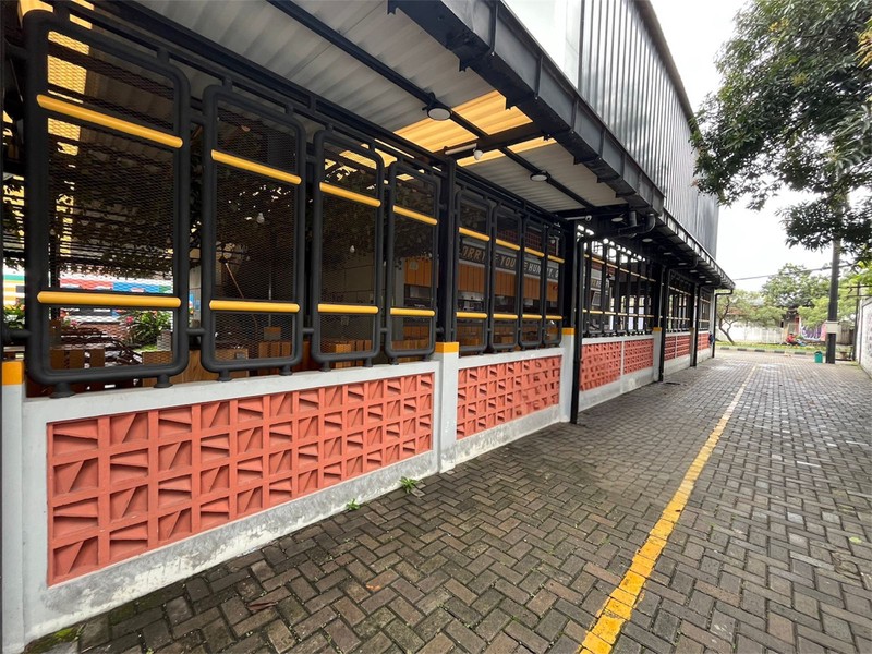 Khusus investor jual bangunan Komersial yang sedang disewakan di Cut Meutia Bekasi Barat