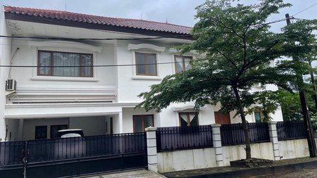 Rumah Bagus Di Cinere Estate, Jl Suren Depok Jawa Barat