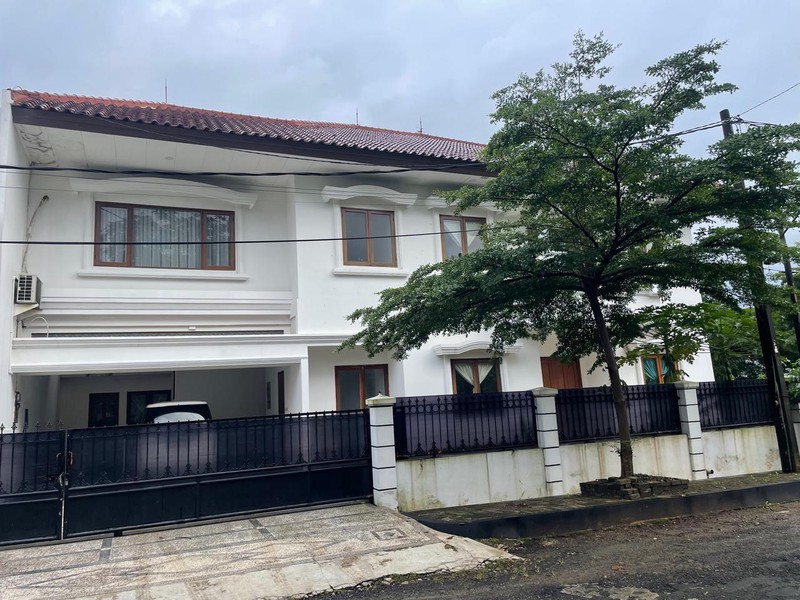 Rumah Bagus Di Cinere Estate, Jl Suren Depok Jawa Barat