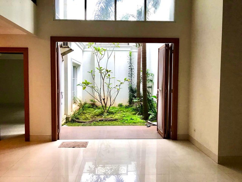 Di jual Rumah Lokasi Strategis di Jl. Panglima Polim, Melawai, Kebayoran Baru, Jakarta Selatan - Exclusive