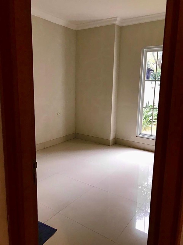 Di jual Rumah Lokasi Strategis di Jl. Panglima Polim, Melawai, Kebayoran Baru, Jakarta Selatan - Exclusive