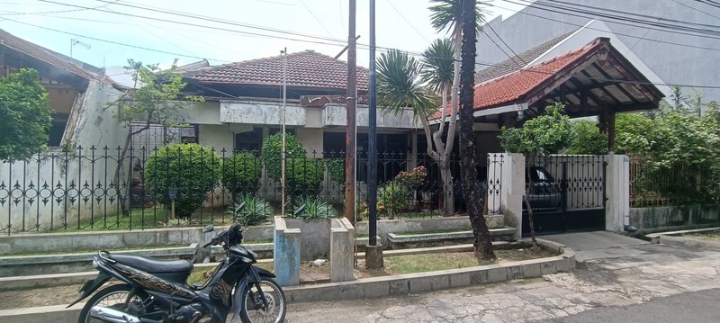 Rumah Dijual Manyar Kerto Adi Surabaya Timur 
