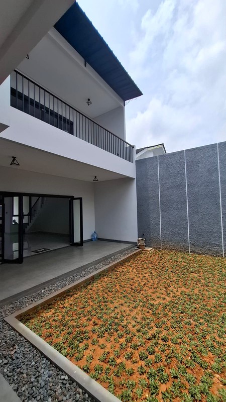 Rumah Bagus Di Kuricang Bintaro Jaya Sektor 3 Kota Tangerang Selatan