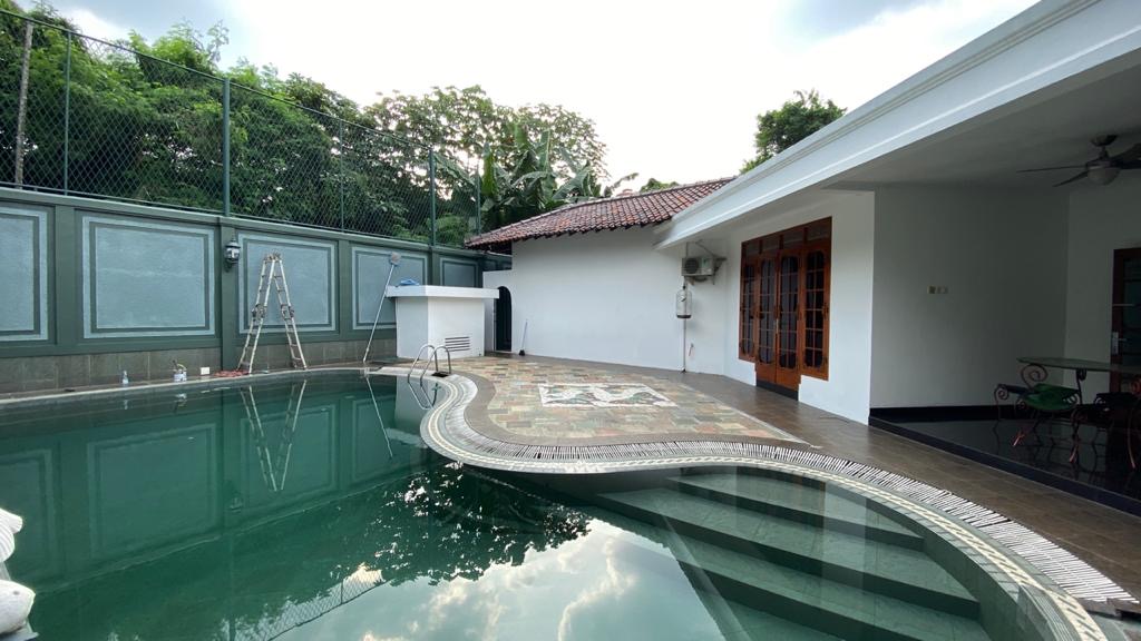 FOR RENT BEAUTIFUL & BIG HOUSE AT AMPERA, JAKARTA SELATAN