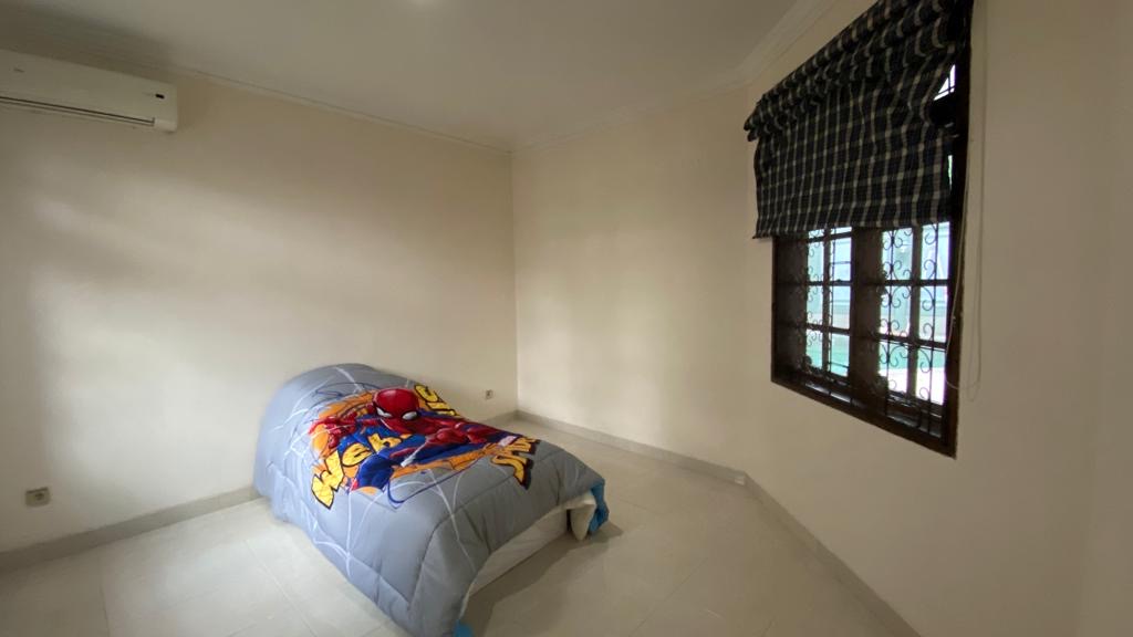 FOR RENT BEAUTIFUL & BIG HOUSE AT AMPERA, JAKARTA SELATAN