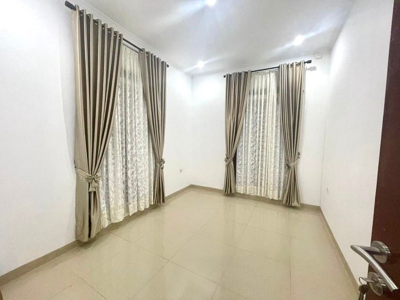  DISEWAKAN RUMAH READY TO MOVE IN DI BINTARO SEKTOR 9