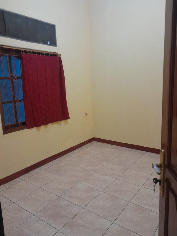 Rumah Siap Huni Perumahan Roda Kencana Pondok Gede, Dekat tol Cikunir dan Lrt Cikunir