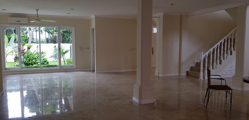 for rent Bright, Modern and stylish house in Kebayoran Baru