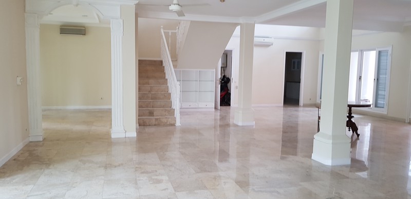 for rent Bright, Modern and stylish house in Kebayoran Baru