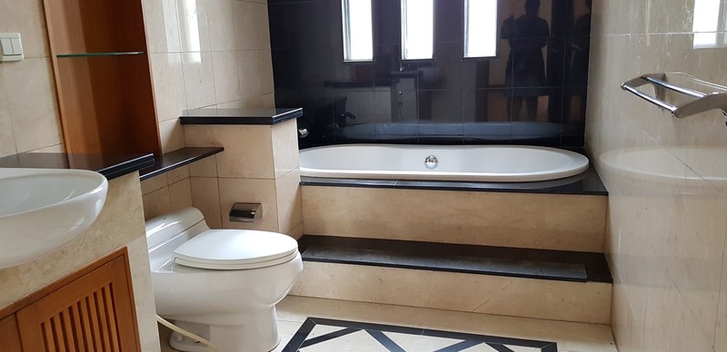 for rent Lovely And Comfort House in Kebayoran Baru